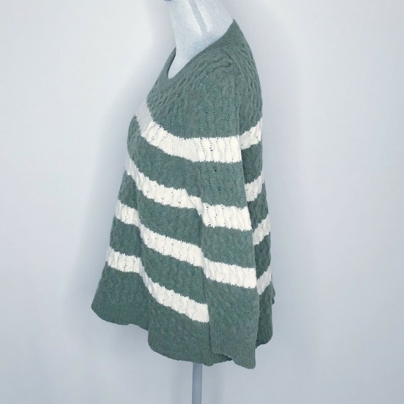 J.CREW Sweater Long Sleeve Knit Green Small (Y27) - Picture 3 of 5